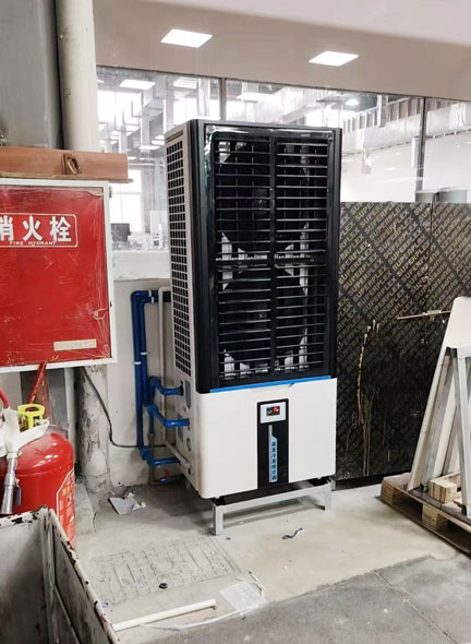 注塑車間，安裝蒸發冷省電空調-立式軸流雙風口